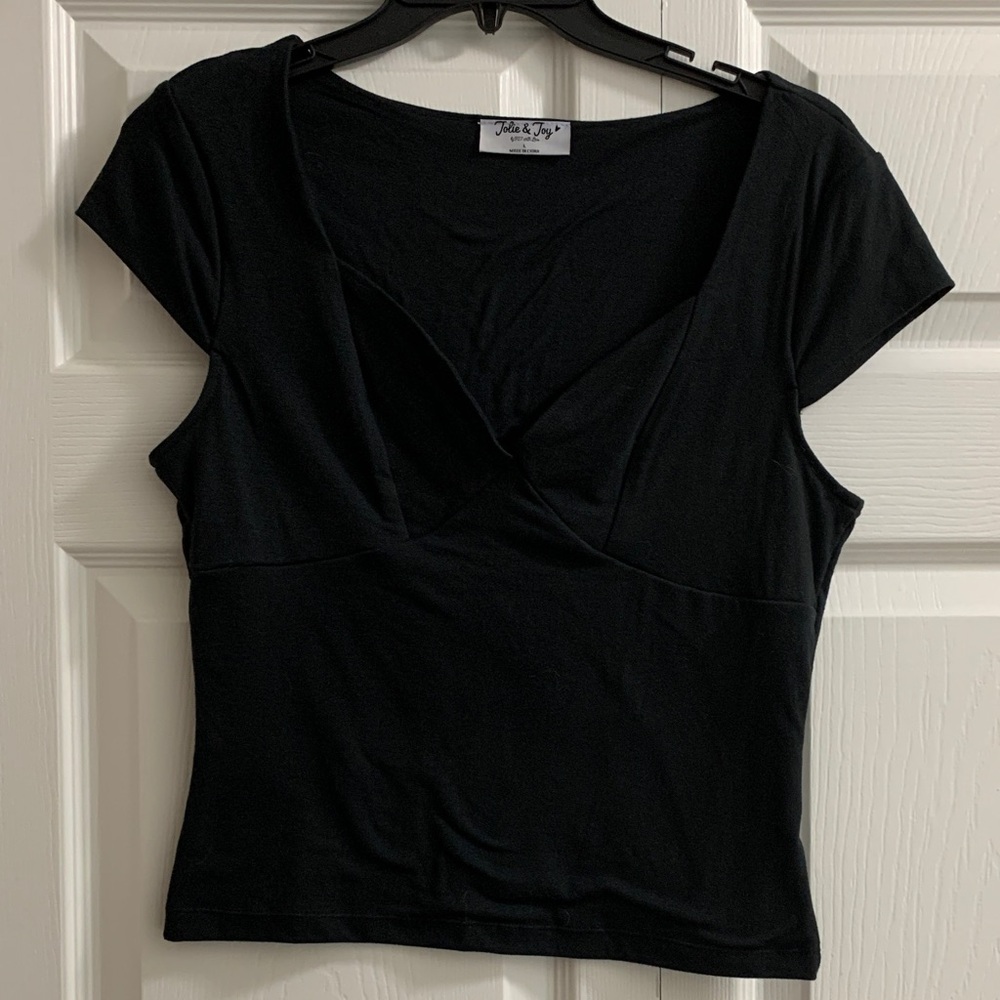 Chic Black Crop Top for Women